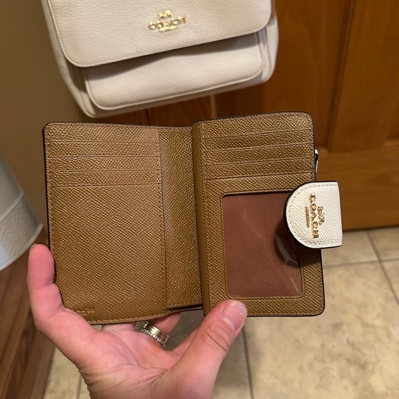 Coach purse and wallet set - Picture 16 of 16